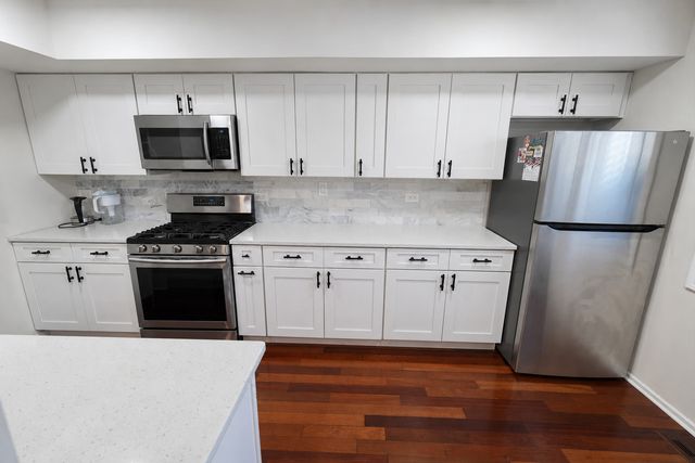 1204 Inverrary Lane -, Deerfield, IL 60015