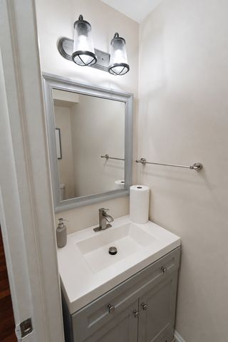 1204 Inverrary Lane -, Deerfield, IL 60015