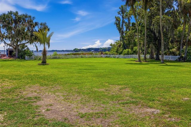 1100 N PALMETTO STREET, Leesburg, FL 34748