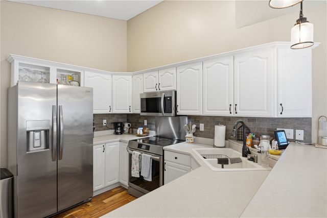 1430 Deerfield Drive, North Liberty, IA 52317