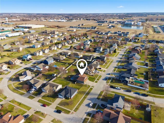 1430 Deerfield Drive, North Liberty, IA 52317