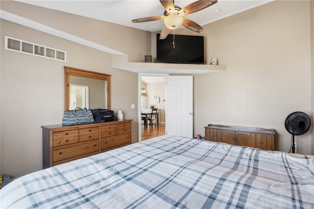 1430 Deerfield Drive, North Liberty, IA 52317