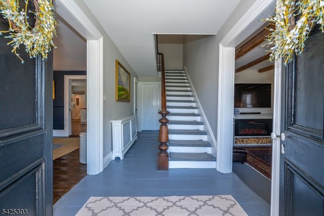 27 Village Rd, Harding Twp., NJ 07976