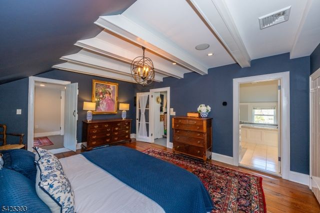 27 Village Rd, Harding Twp., NJ 07976