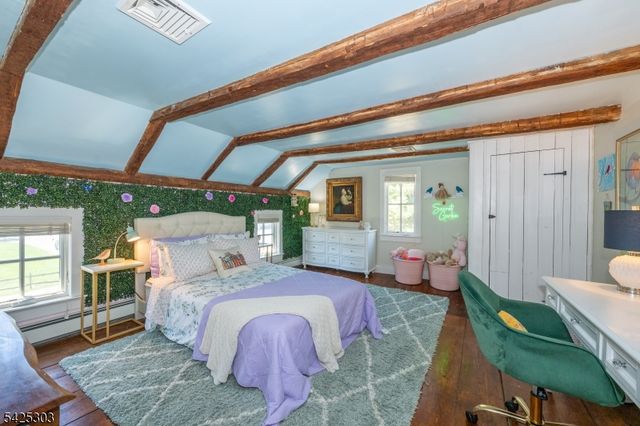 27 Village Rd, Harding Twp., NJ 07976