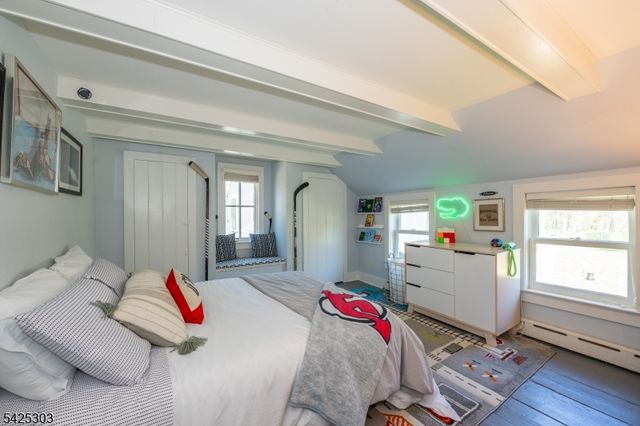 27 Village Rd, Harding Twp., NJ 07976