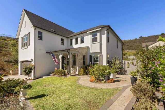 1204 Gable Court, San Marcos, CA 92069