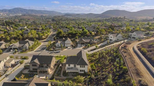 1204 Gable Court, San Marcos, CA 92069