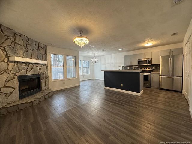 1014 Wood Creek Dr 3, Fayetteville, NC 28314