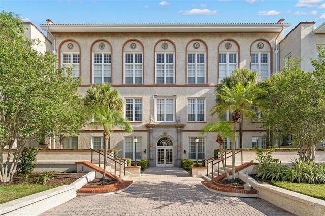 701 MIRROR LAKE DRIVE N 201, St Petersburg, FL 33701