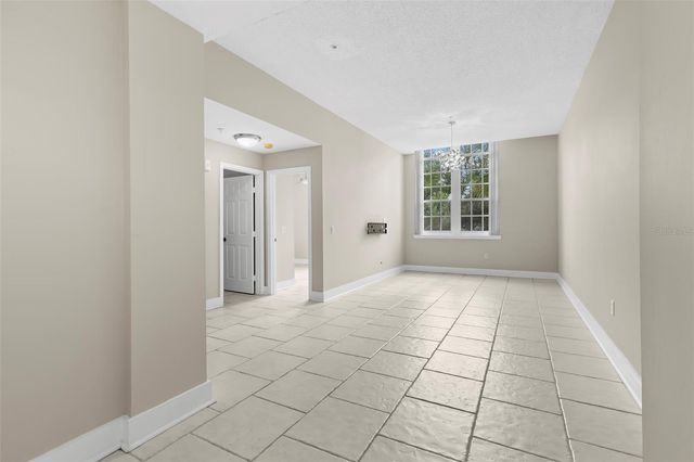 701 MIRROR LAKE DRIVE N 201, St Petersburg, FL 33701