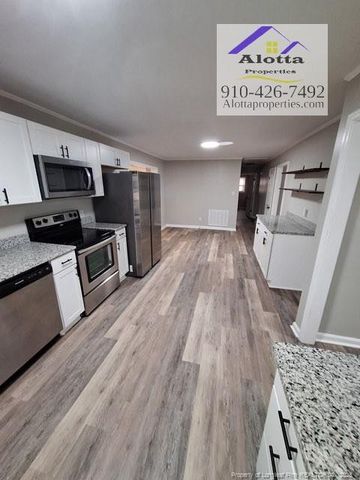 2207 McBain Drive, Fayetteville, NC 28305