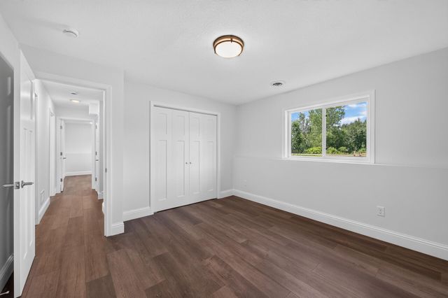 4430 214th Avenue NW, Oak Grove, MN 55303
