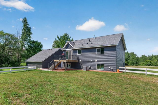 4430 214th Avenue NW, Oak Grove, MN 55303