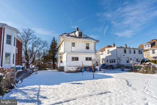 33 S WOODLAWN AVE, Aldan, PA 19018