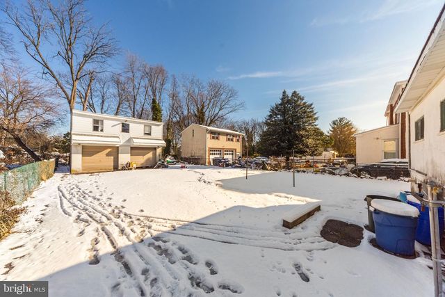 33 S WOODLAWN AVE, Aldan, PA 19018