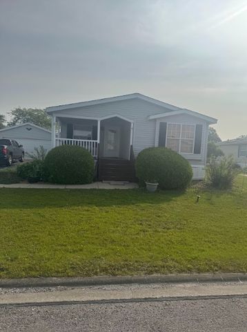 24 Cynthia Lane, Beecher, IL 60401