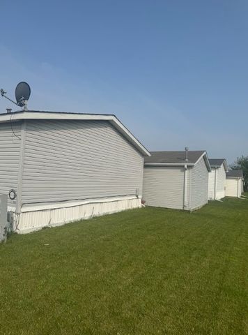 24 Cynthia Lane, Beecher, IL 60401