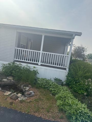 24 Cynthia Lane, Beecher, IL 60401