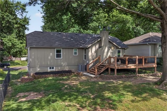 3901 10th Street Terrace, Blue Springs, MO 64015