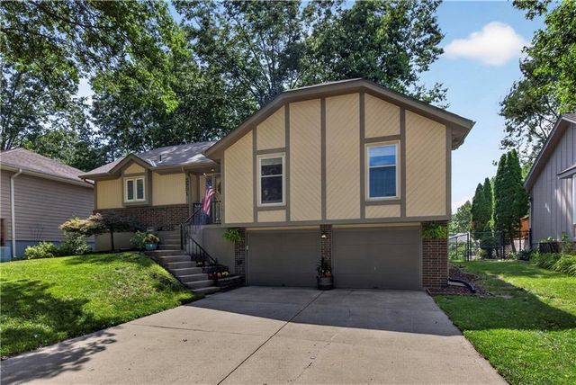 3901 10th Street Terrace, Blue Springs, MO 64015
