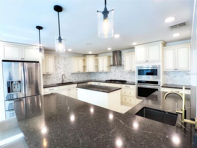 974 PINELLI STREET, Orlando, FL 32803