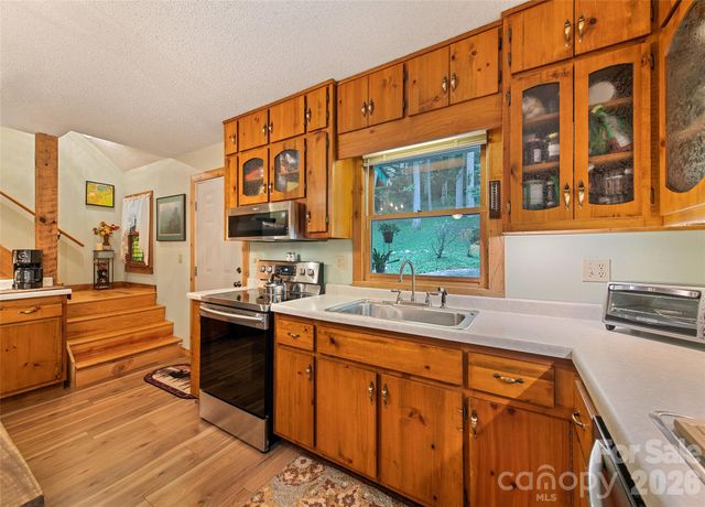 294 Laurel Branch Road, Maggie Valley, NC 28751