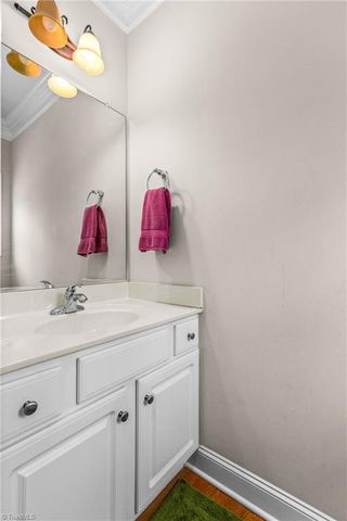 3051 Minart Drive, Winston-salem, NC 27106