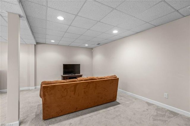 3051 Minart Drive, Winston-salem, NC 27106