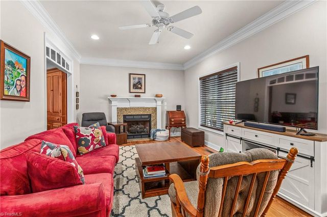 3051 Minart Drive, Winston-salem, NC 27106