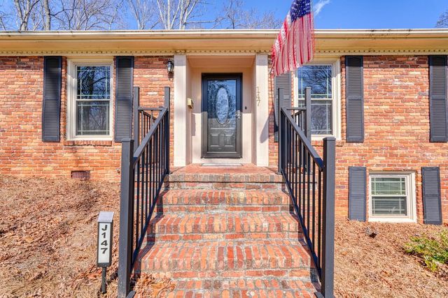 147 Hillbrook Drive, Spartanburg, SC 29307