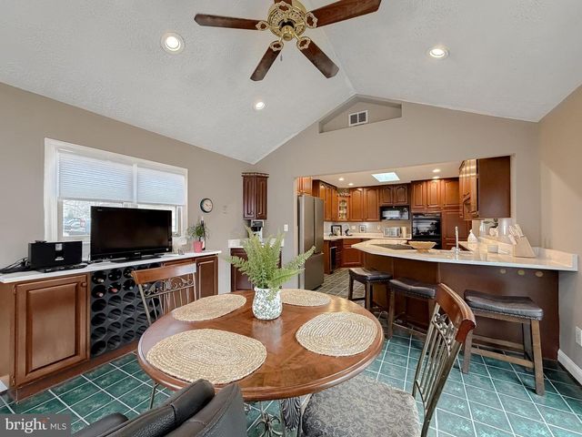 9227 MIMOSA DR, La Plata, MD 20646