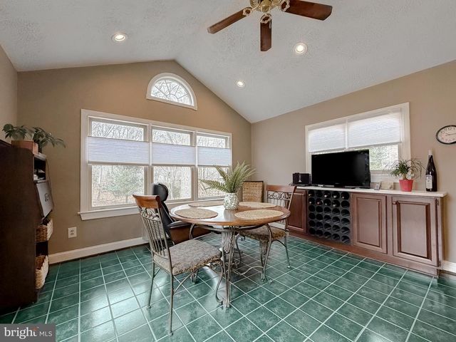 9227 MIMOSA DR, La Plata, MD 20646