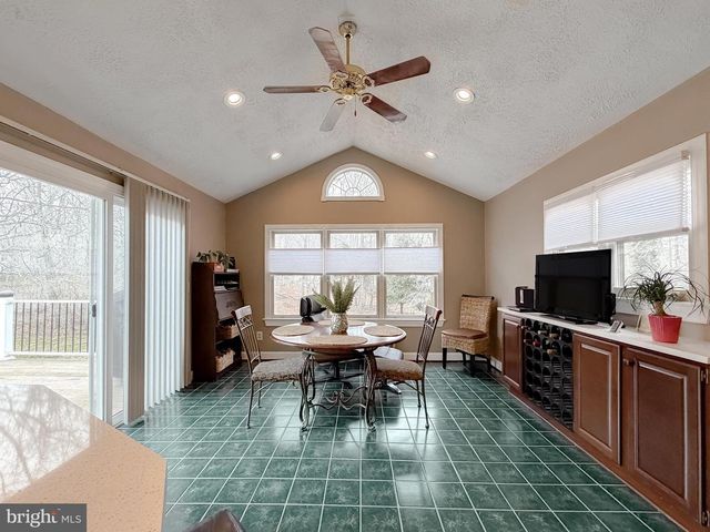 9227 MIMOSA DR, La Plata, MD 20646