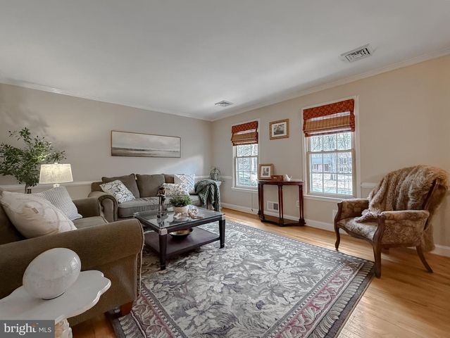 9227 MIMOSA DR, La Plata, MD 20646