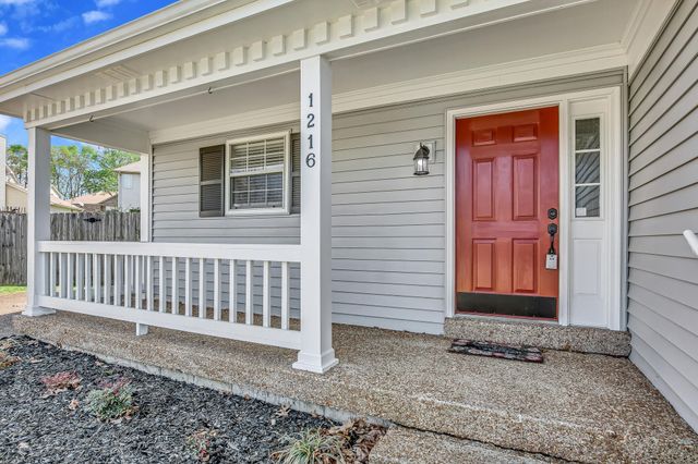1216 Curran Ct, Antioch, TN 37013