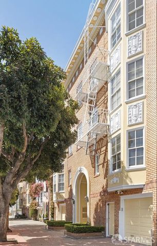 3235 Gough Street 301, San Francisco, CA 94123