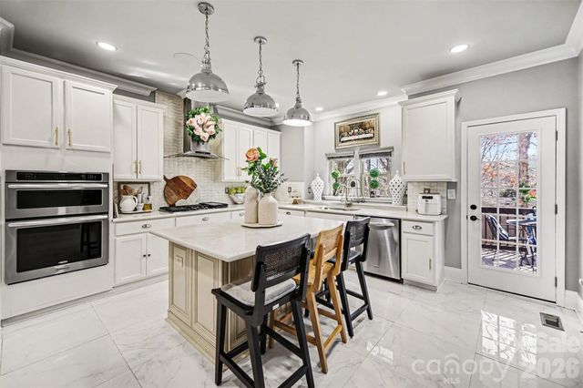 14832 Brighton Place, Charlotte, NC 28227