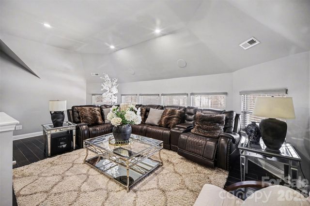 14832 Brighton Place, Charlotte, NC 28227