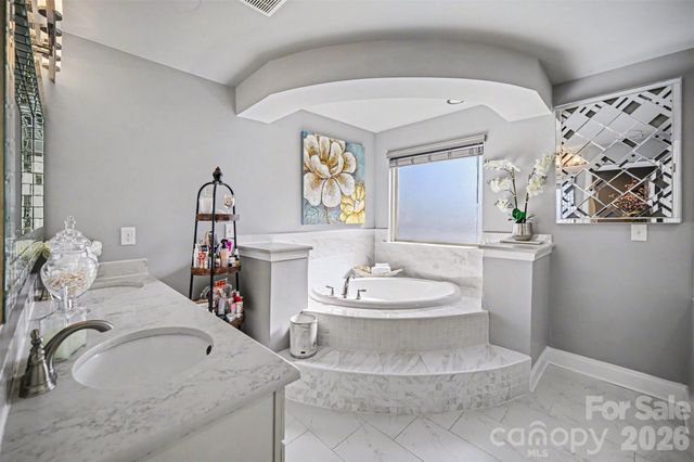 14832 Brighton Place, Charlotte, NC 28227