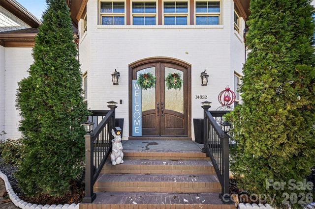 14832 Brighton Place, Charlotte, NC 28227