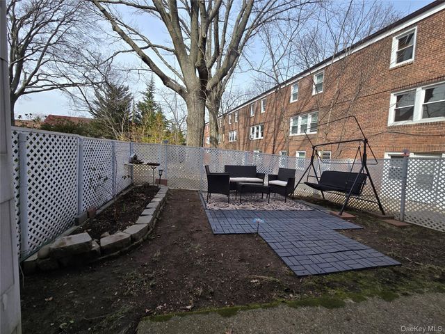 147-15 Village 31 GD, Briarwood, NY 11435