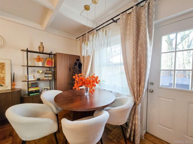 147-15 Village 31 GD, Briarwood, NY 11435