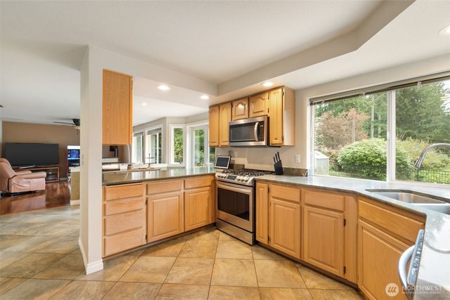 5802 Troon Avenue SW, Port Orchard, WA 98367