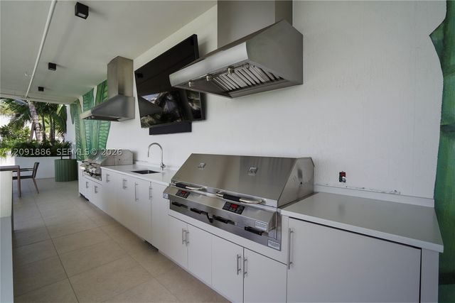 2200 Brickell Ave PH06, Miami, FL 33129