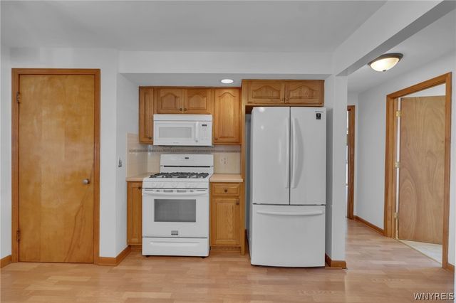 83 Warsaw Street, Lancaster, NY 14043