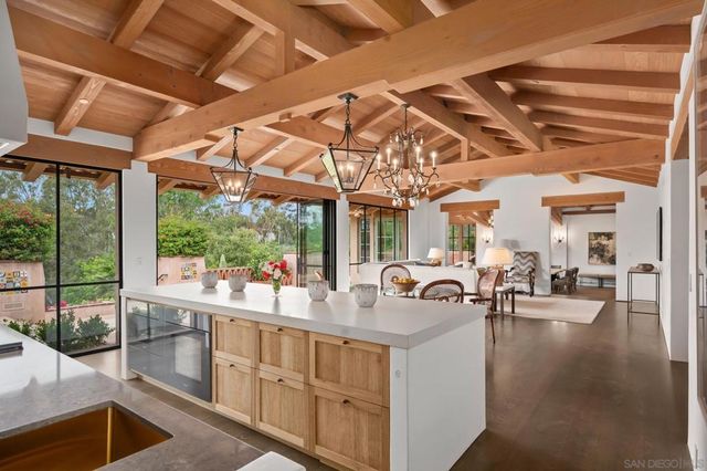 6002 Paseo Valencia, Rancho Santa Fe, CA 92067