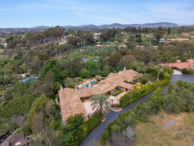 6002 Paseo Valencia, Rancho Santa Fe, CA 92067