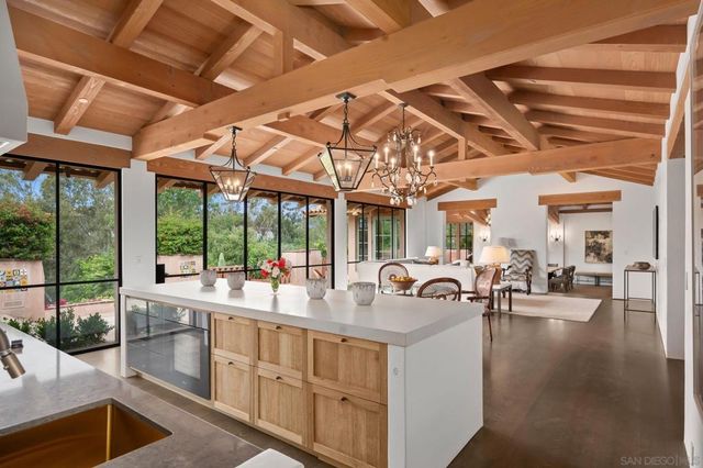 6002 Paseo Valencia, Rancho Santa Fe, CA 92067