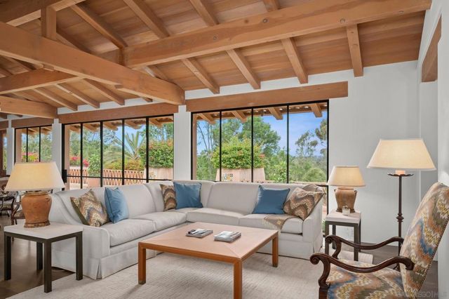 6002 Paseo Valencia, Rancho Santa Fe, CA 92067